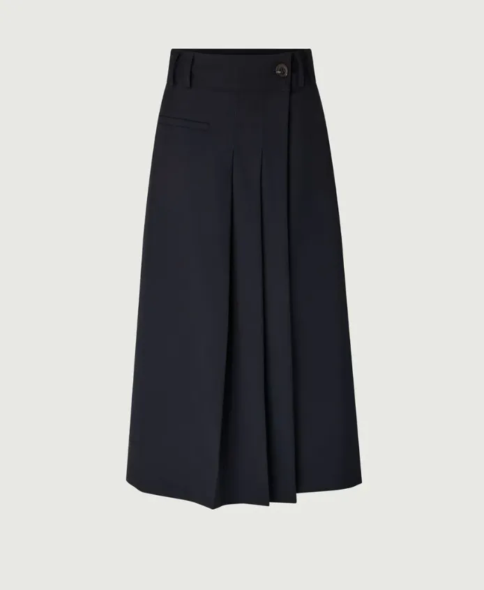 Varna Skirt in Navy